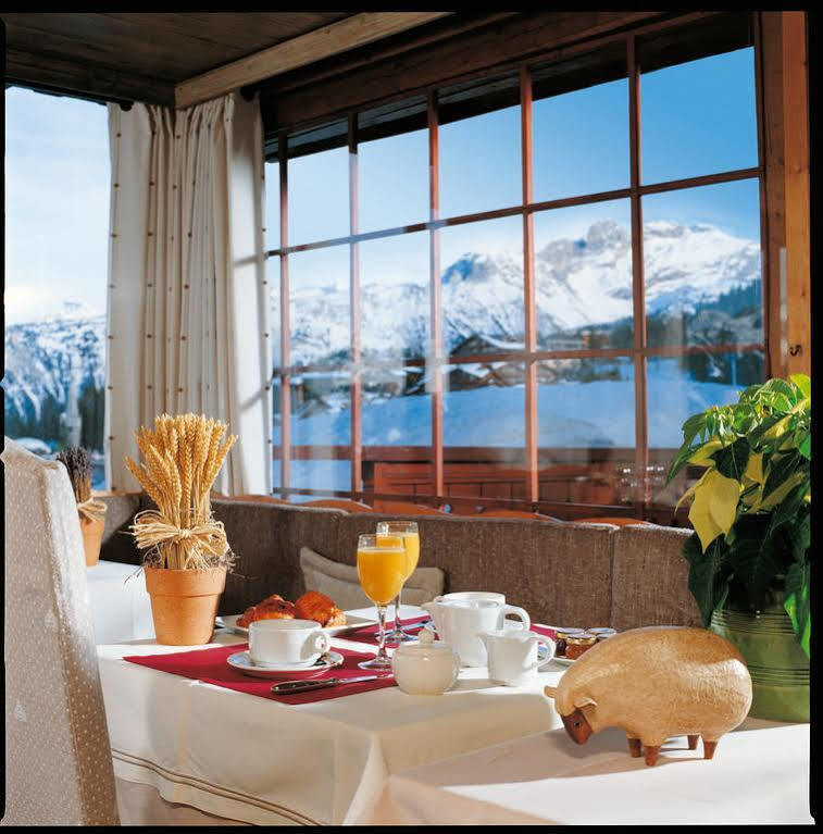 Grand Hotel Au Rond Point Des Pistes Courchevel Zewnętrze zdjęcie